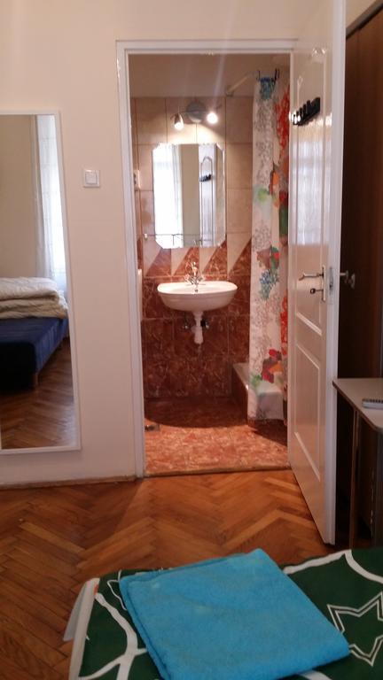 Valentina Guesthouse Budapest Exterior photo